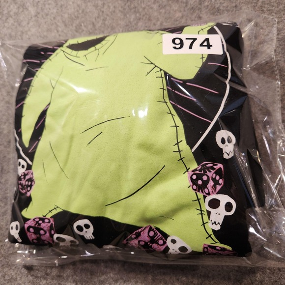 Disney Nightmare Before Christmas Oogie Boogie Mens Medium Sweatshirt Black Dice - Picture 8 of 8